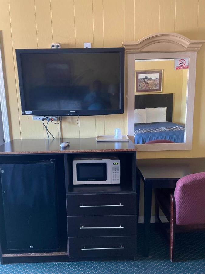 Budget Inn 门罗维尔 外观 照片